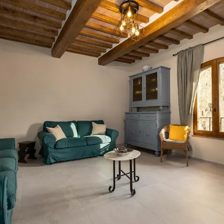 Casa Costarella - *