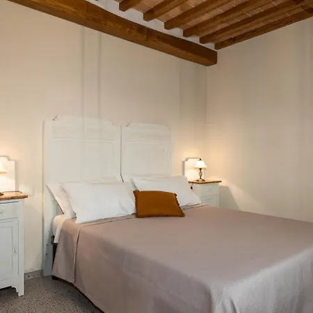 Casa Costarella - *