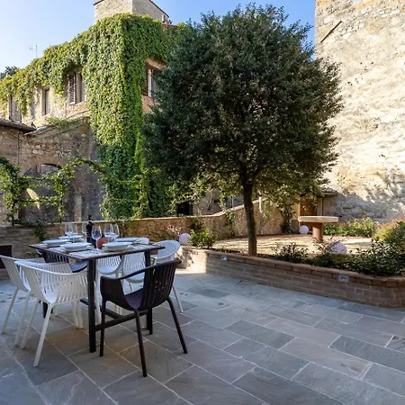 Casa Costarella - *