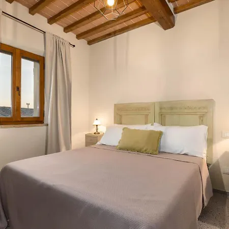 Casa Costarella - *